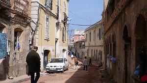 ORAN MARS 2012 17 rue du Vieux Chateau , a la marine
